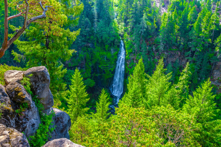 Barr Creek Falls in Oregon by Waterfalls Guide