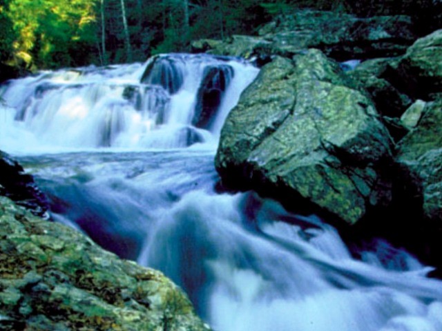 Chauga Narrows Falls - Waterfall in South Carolina