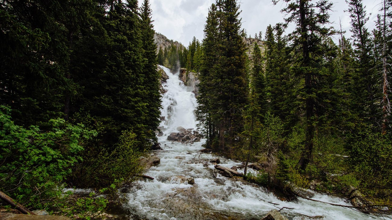 Hidden Falls | Wyoming Waterfall - Waterfalls Guide